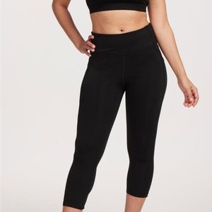 McKenna capri leggings Woolx